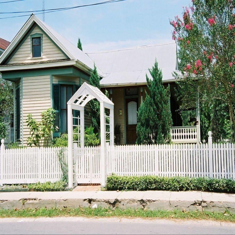 Maison Des Amis Breaux Bridge Екстериор снимка